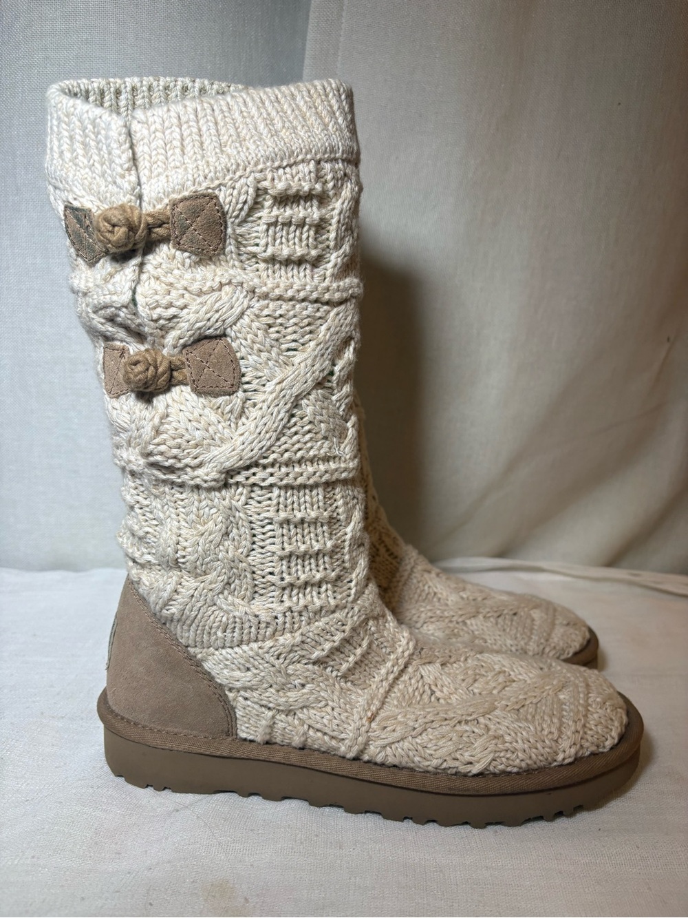 UGG Classic Cardy Knit Tall Boots Cream Cable Knit Cozy Cabincore Size 8 EUC - Picture 7 of 16